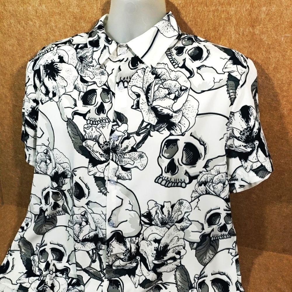 Vacation Black White Skull Short Sleeve Button Down Shirt Mens Large #1